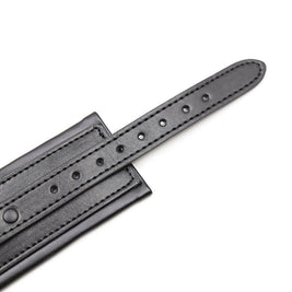 Ohmama Fetish - Restrizioni Al Polso