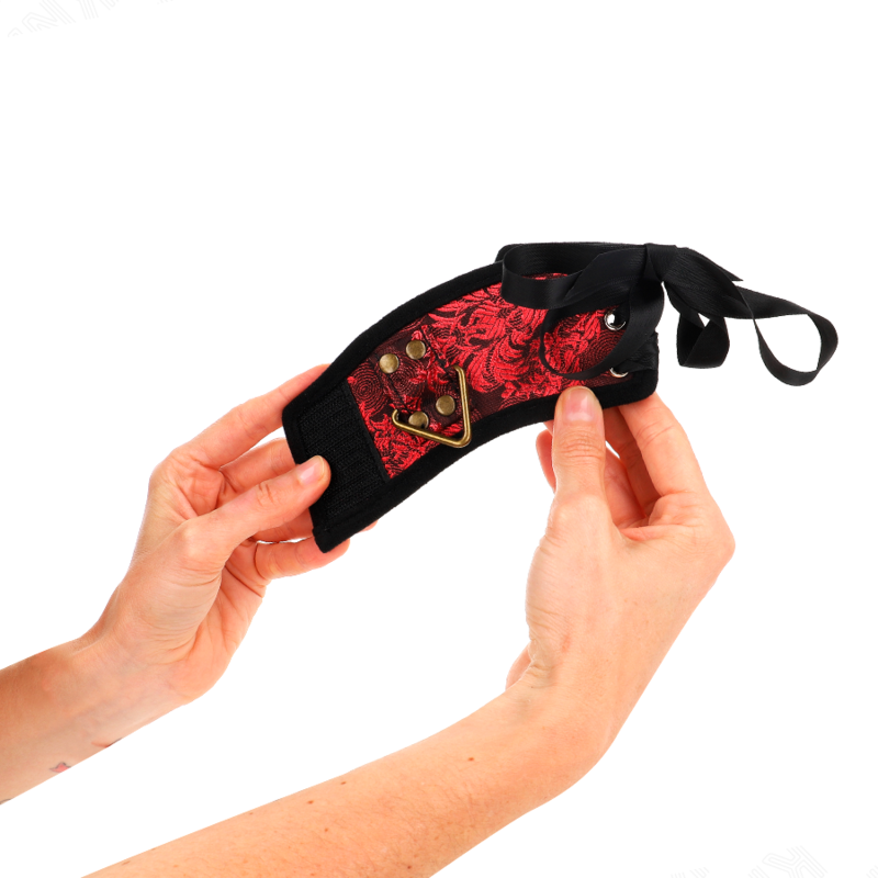 Kink - Scandal Cinturini Da Polso Con Dettagli In Pizzo Rosso-Nero 24,5 Cm X 6,5 Cm