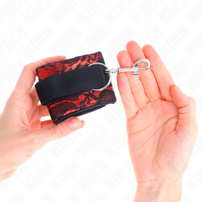Kink - Cinturini Corti In Pizzo Di Velluto E Cinturino In Nylon Rosso / Nero 23 X 6,5 Cm