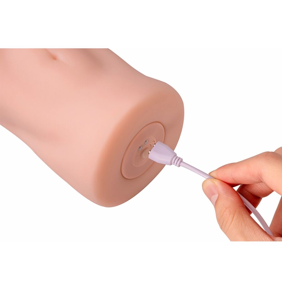 XISE - ELAINE MASTURBATORE VAGINA CON VIBRAZIONE