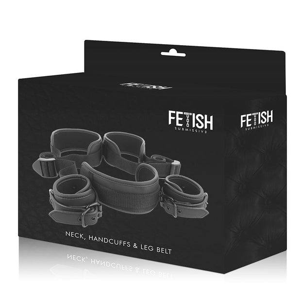 Sottomessa Fetish - Posizione A Gambe Aperte Con Manette Rivestite In Noprene