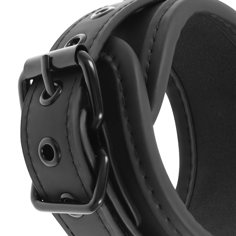 FETISH SUBMISSIVE Manette BDSM